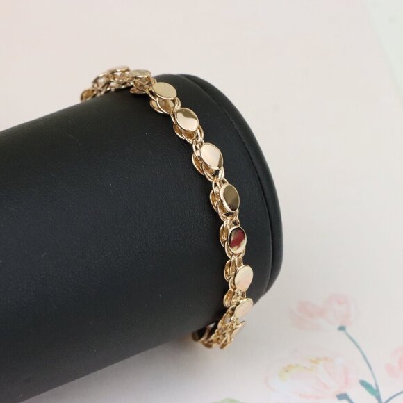 "Elegant Rose Gold Bracelet with Textured Round Charm Links, XPBL1102 - Picture 6 of 12